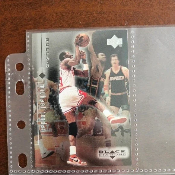 NBA Chicago Bulls Basketball Card Collection - Picture 5 of 5